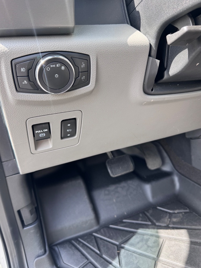 2020 Ford F-150 XLT - Photo 9