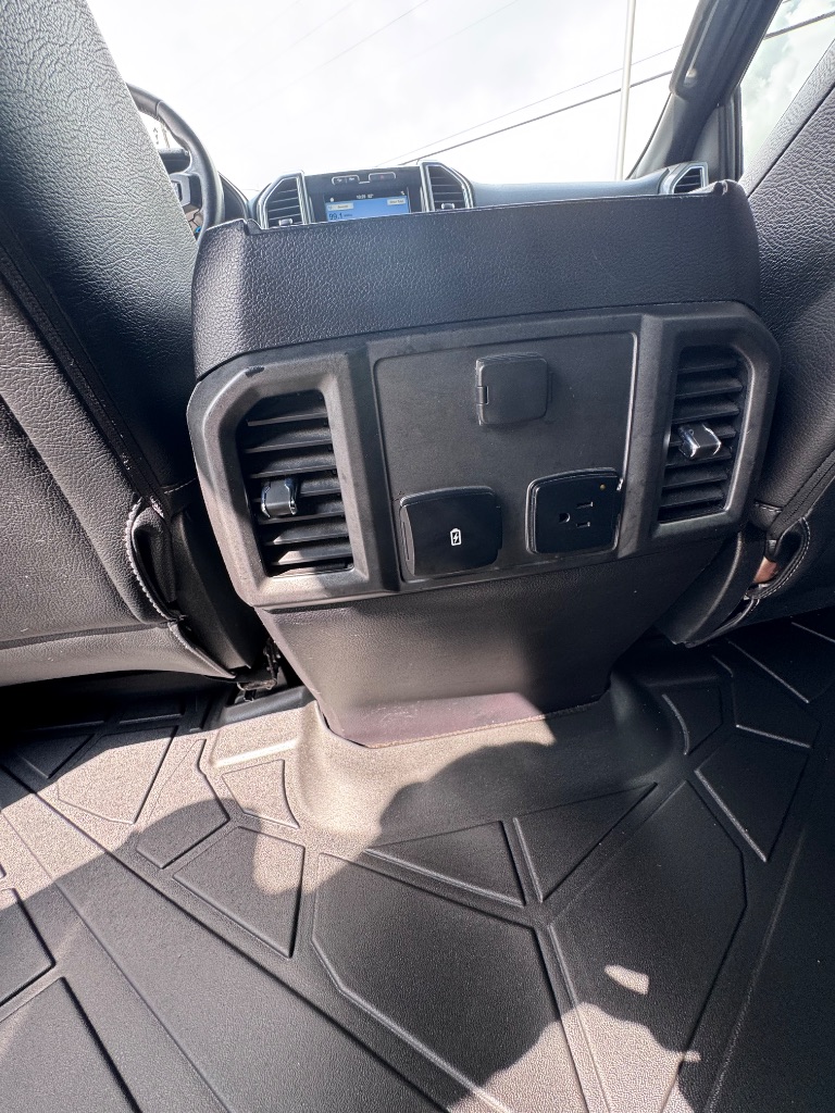 2017 Ford F-150 XLT - Photo 12