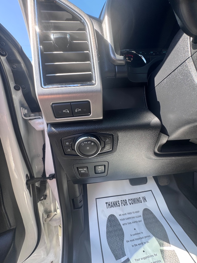 2018 Ford F-150 Platinum - Photo 16